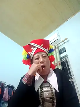 JenyLy68 online show from March 12, 2026, 1:17 pm