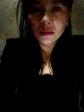 rinrin7700 online show from April 30, 2026, 7:42 pm