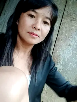 rinrin7700 online show from May 3, 2026, 7:03 am