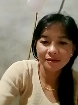 rinrin7700 online show from May 10, 2026, 9:09 pm