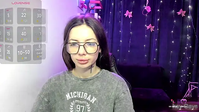 AlisMoonly online show from March 9, 2026, 7:12 am