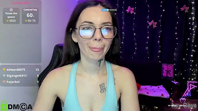 AlisMoonly online show from March 15, 2026, 8:26 pm