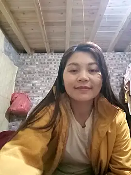 Linhna20 online show from March 12, 2026, 9:04 am