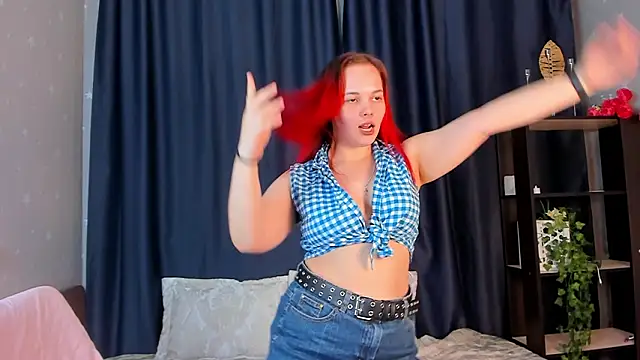 Alis Hale online show from March 18, 2026, 6:44 pm