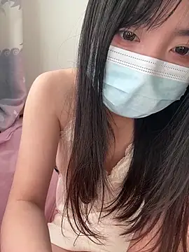 SevenSeven-7777 online show from March 11, 2026, 4:07 am