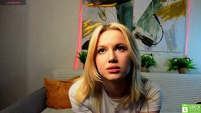 Sonya vibe me online show from March 14, 2026, 3:06 pm