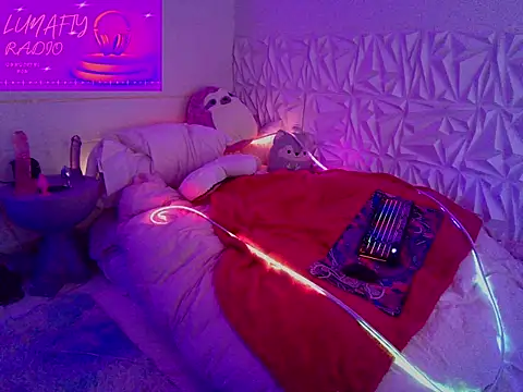 Moongirl117 online show from March 6, 2026, 12:18 am