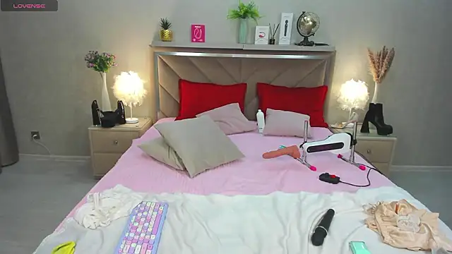 MelissaXNaughty online show from March 7, 2026, 1:24 am