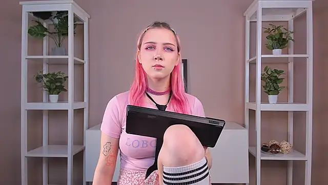 LinMagpuri online show from March 12, 2026, 4:07 am