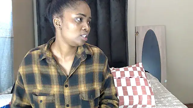 LexyDiana online show from April 26, 2026, 8:12 am