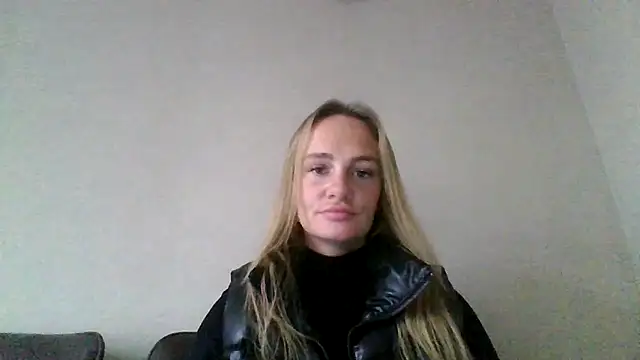 Lisanne30 online show from March 10, 2026, 8:30 am