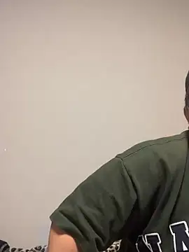 Snapshot of taro0410 chatting on March 7, 2026, 9:17 am taro0410 online show from March 7, 2026, 9:17 am