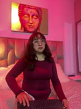 Maddie-LesYoux online show from March 2, 2026, 11:50 am