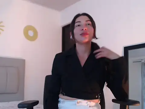 Snapshot of Julietaamado chatting on May 8, 2026, 4:23 pm Julietaamado online show from May 8, 2026, 4:23 pm