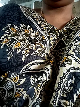 aisha 67 online show from March 8, 2026, 9:13 am