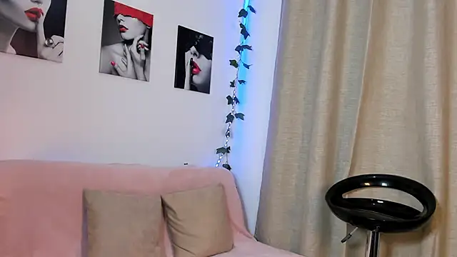 Snapshot of Rebeca_Marchetti chatting on July 11, 2026, 5:37 pm Rebeca Marchetti online show from July 11, 2026, 5:37 pm