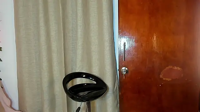 Snapshot of Rebeca_Marchetti chatting on July 23, 2026, 8:40 pm Rebeca Marchetti online show from July 23, 2026, 8:40 pm