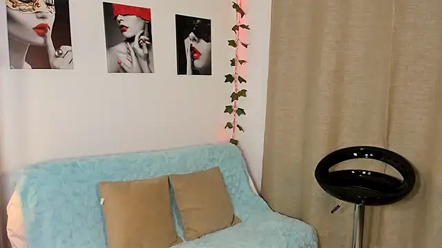 Snapshot of Rebeca_Marchetti chatting on August 1, 2026, 5:56 pm Rebeca Marchetti online show from August 1, 2026, 5:56 pm