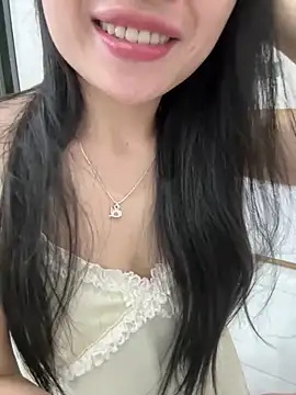 Snapshot of Tinn_tin chatting on May 13, 2026, 7:22 pm Tinn tin online show from May 13, 2026, 7:22 pm
