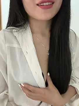 Snapshot of Tinn_tin chatting on June 14, 2026, 8:00 pm Tinn tin online show from June 14, 2026, 8:00 pm