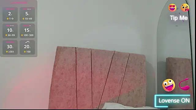 Lunitaboteroph online show from March 17, 2026, 8:56 pm