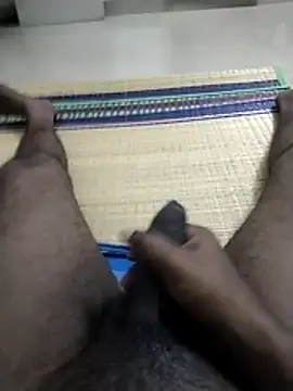 Snapshot of sathish2895 chatting on June 17, 2026, 7:04 pm sathish2895 online show from June 17, 2026, 7:04 pm