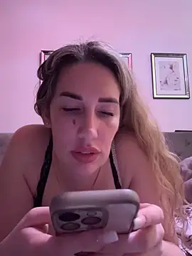 JuliaPrivat online show from March 8, 2026, 2:04 am