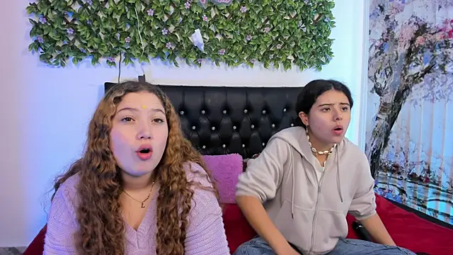 valeria and zoe online show from April 30, 2026, 2:45 pm