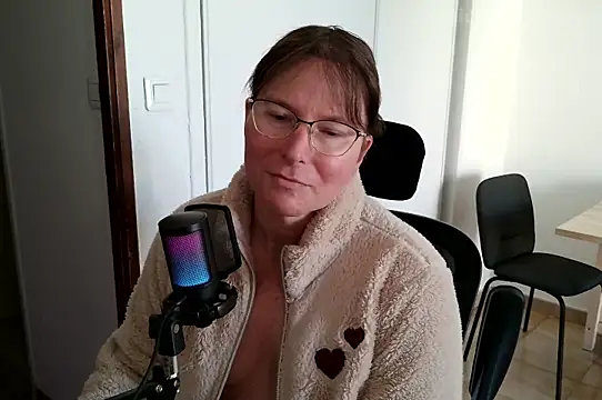 Jessica hotTime online show from April 2, 2026, 8:12 am