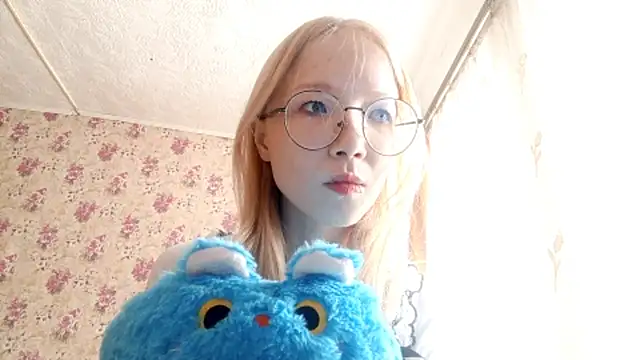 SoniqBliss online show from March 7, 2026, 9:28 am