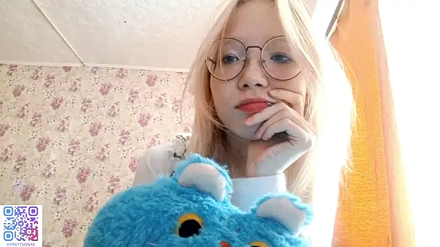 SoniqBliss online show from March 11, 2026, 7:47 am