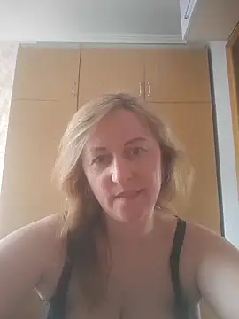 ChristinaYork online show from April 22, 2026, 1:01 pm