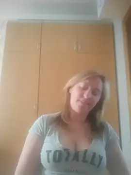 Snapshot of ChristinaYork chatting on May 4, 2026, 2:24 pm ChristinaYork online show from May 4, 2026, 2:24 pm