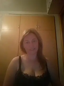 Snapshot of ChristinaYork chatting on May 17, 2026, 9:00 pm ChristinaYork online show from May 17, 2026, 9:00 pm