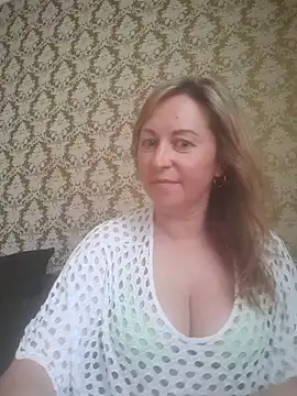 Snapshot of ChristinaYork chatting on June 5, 2026, 10:21 am ChristinaYork online show from June 5, 2026, 10:21 am