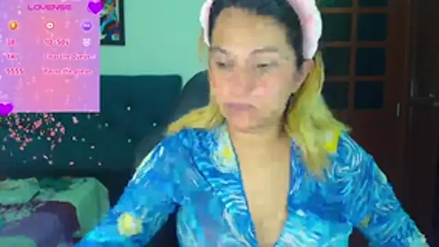 Snapshot of aurora_bela chatting on May 20, 2026, 7:58 am aurora bela online show from May 20, 2026, 7:58 am