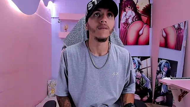DanteLuxx online show from April 26, 2026, 7:06 am