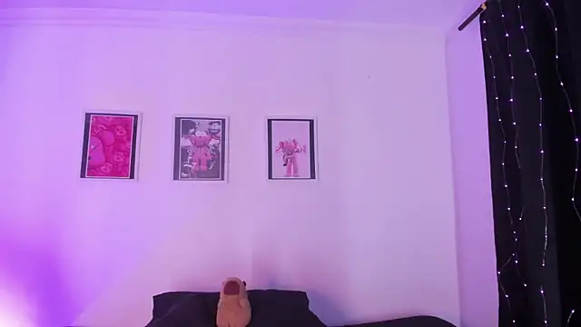 melodyy33  online show from March 15, 2026, 7:25 am