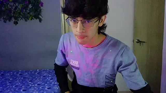 noah millerx online show from March 14, 2026, 4:29 am