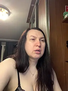 EvaBeautyXx online show from May 4, 2026, 10:39 pm