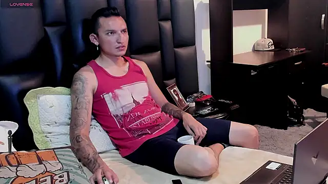 Mike Waters online show from March 5, 2026, 9:44 pm