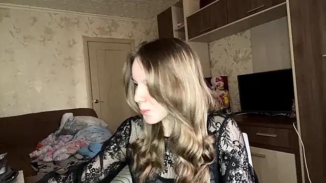 PrettyReal online show from March 10, 2026, 8:08 am