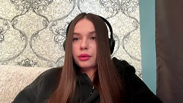 AkikoAnkrom online show from March 12, 2026, 3:07 pm