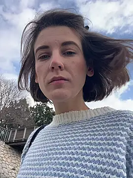 Kamorana online show from February 26, 2026, 9:52 am