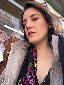 Kamorana online show from March 11, 2026, 10:21 am