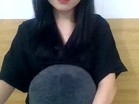 Snapshot of kiraa-007 chatting on August 2, 2026, 5:33 pm kiraa-007 online show from August 2, 2026, 5:33 pm