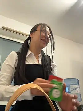 Snapshot of Bunny_Lush chatting on March 10, 2026, 4:50 am Bunny Lush online show from March 10, 2026, 4:50 am