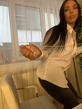 Snapshot of Bunny_Lush chatting on March 16, 2026, 5:44 am Bunny Lush online show from March 16, 2026, 5:44 am