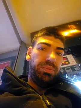 chicnormal35 online show from March 11, 2026, 7:31 pm