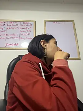 LilyRossi  online show from July 10, 2026, 12:41 pm